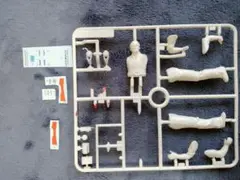 1/20 F1マクラーレン テクニカルエンジニアセットのみ（ドライバーなし）