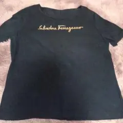 値下げフェラガモ　Tシャツ中古品です。