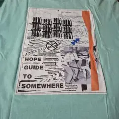 ミントグリーン　バックプリント グラフィックTシャツ