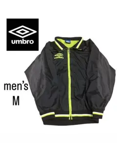 美品　アンブロ　UMBRO ナイロンジャケット　Mサイズ　短丈 ジャケット