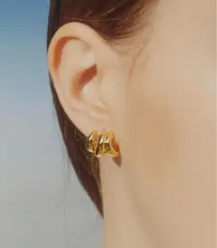 新品★韓国 Hei ゴールドピアス スジ着用 NUMBERING ナンバリング