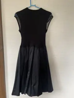 【新品】ブラックノースリーブワンピース