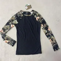 値下げ VOLCOM フラワープリント ラッシュガード XS
