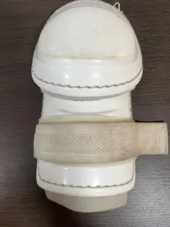 エルボーガード ホワイト フリーサイズ