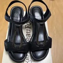 BEAUFORT ブラック ウェッジサンダル