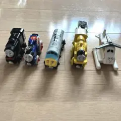 きかんしゃ　トーマス　木製レールシリーズ 5体セット
