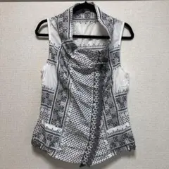 HAAT イッセイミヤケ 刺繍ベスト