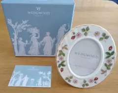 【美品】Wedgwood ワイルドストロベリー　フォトフレーム　写真立て