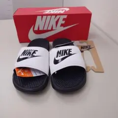 ナイキ　サンダル　ベナッシ　28.0 未使用
