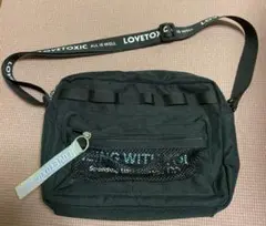 LOVETOXIC ラブトキシック　ショルダーバック 黒色