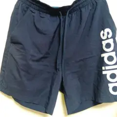 アディダス　ショートパンツ　XL