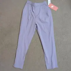 【新品タグ付】グローバルワーク　ウツクシルエットテーパードパンツ　ラベンダー　Ｓ