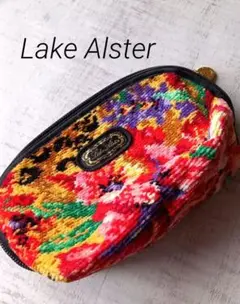 Item thumbnail for item f5d944d5-57ca-4a6d-8070-8ae3483c782b