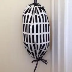 巾着型収納袋 白黒グリッド