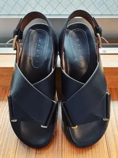 Item thumbnail for item fcf4cef8-5d0a-4289-88f2-816b84dab0a6