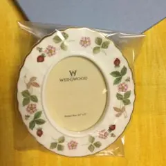 最終値下中！WEDGWOODワイルドストロベリーオーバルフォトフレーム