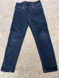 Item thumbnail for item 206fe7d5-4cfb-498d-96c8-354f1b1781c9