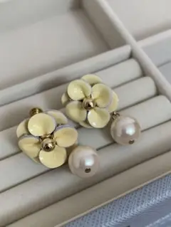 2way イヤリング アンテプリマ 花 パール