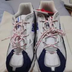 Item thumbnail for item a13a73f3-3b18-43ae-b58a-1354f2bb50d2