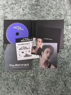 BTS JIN The Astronaut ver:1 トレカ付き