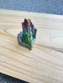 ビスマス結晶 虹色 金属鉱物 インテリア クリスタル