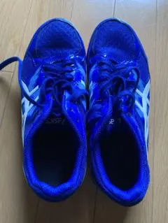 asics スパイクシューズ 青