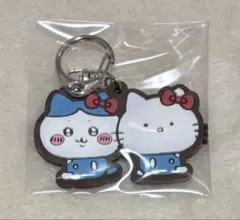 ちいかわ サンリオコラボ ラバーキーホルダー ハチワレ キティー