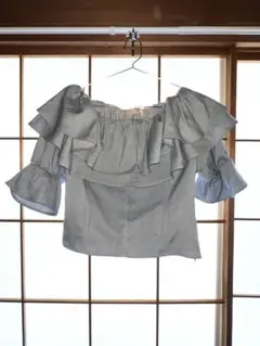【新品】PEACH JOHN フリルオフショルダーシャツ