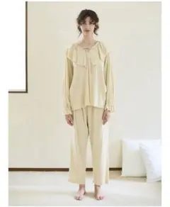 Item thumbnail for item eed4095d-7cb8-46b5-844f-b4b272a29fc2