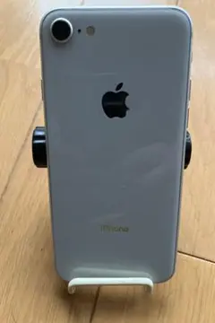 iPhone 8 シルバー 64 GB （バッテリー交換必要）　アメリカで購入