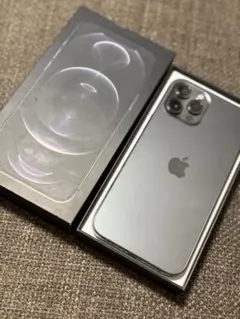 Apple iPhone 12 Pro グラファイト