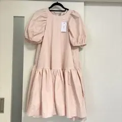 新品　mite ピンク　ジャガード　ふんわり　ワンピース　パフスリーブ