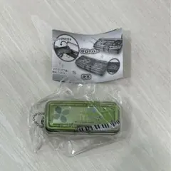 あの頃の缶ペンケースマスコット　ガチャ　クローバー