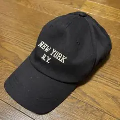 黒のNEW YORK M.Y.キャップ