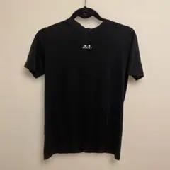 Oakley ブラック Tシャツ　archive ピチT