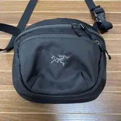 廃盤品 アークテリクス MAKA2 ショルダーバッグ サコッシュ