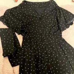 黒白ドット膝丈ワンピース NICE CLAUP