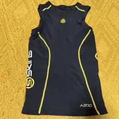 skins アンダーシャツ
