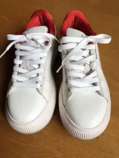 PUMAスニーカー　24㎝　美品