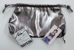 NAYEON NAMING メタリックシルバーポーチ