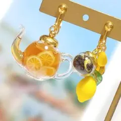 Item thumbnail for item e726dfb4-a712-4038-af78-5bba287f7115