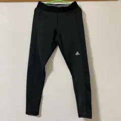 adidas テックフィット　Lサイズ