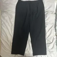 黒 ストレートパンツ ウエストゴム　GU