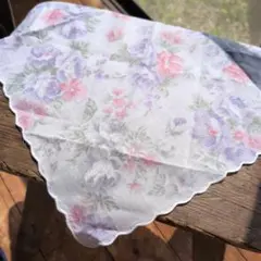 フランス　ヴィンテージ　花柄ハンカチ