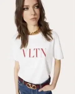 美品 VALENTINO ヴァレンティノ ロゴ Tシャツ半袖 ホワイト レッド