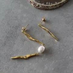 AJIRO ACCESSORY アシンメトリーパールピアス