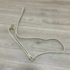 レザー調スマートフォン ショルダー アイボリー　白　革風