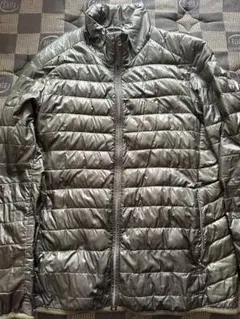 UNIQLO ULTRA LIGHT DOWN オリーブグリーン M