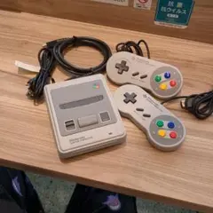 箱無し美品　ニンテンドークラシックミニ スーパーファミコン