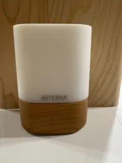doTERRA アロマディフューザー ホワイト/ウッド